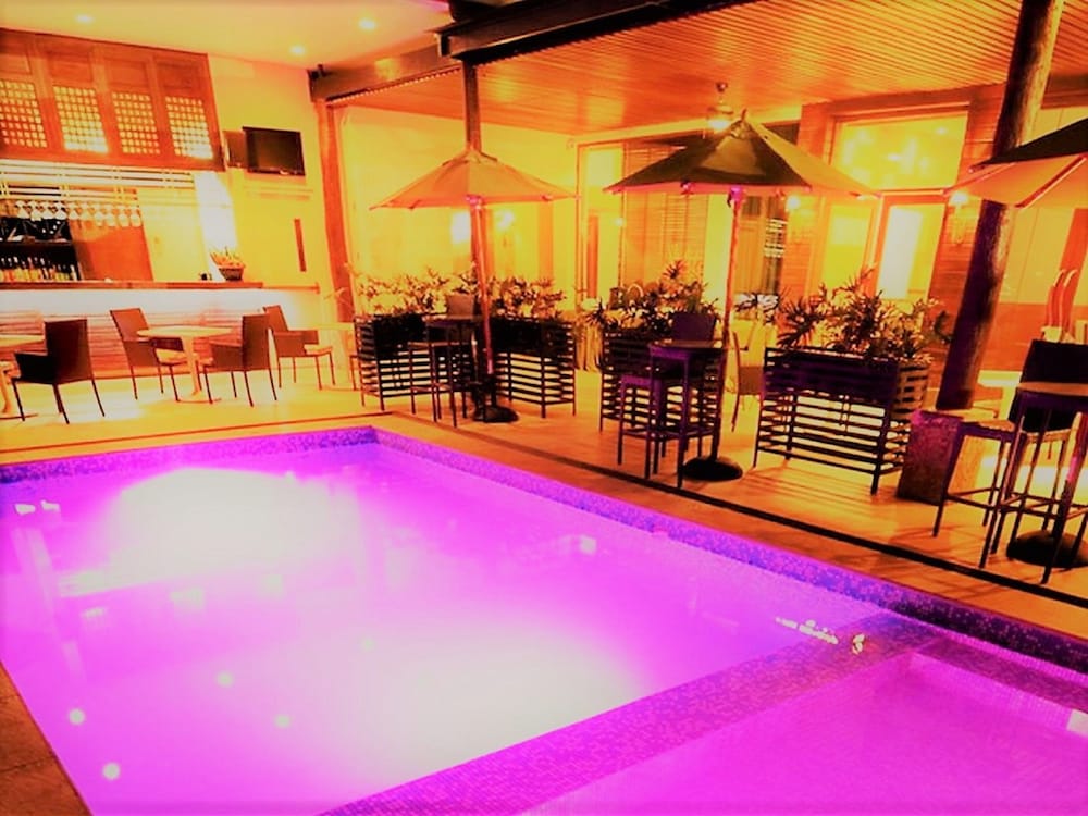 Cocoon Boutique Hotel 27/41