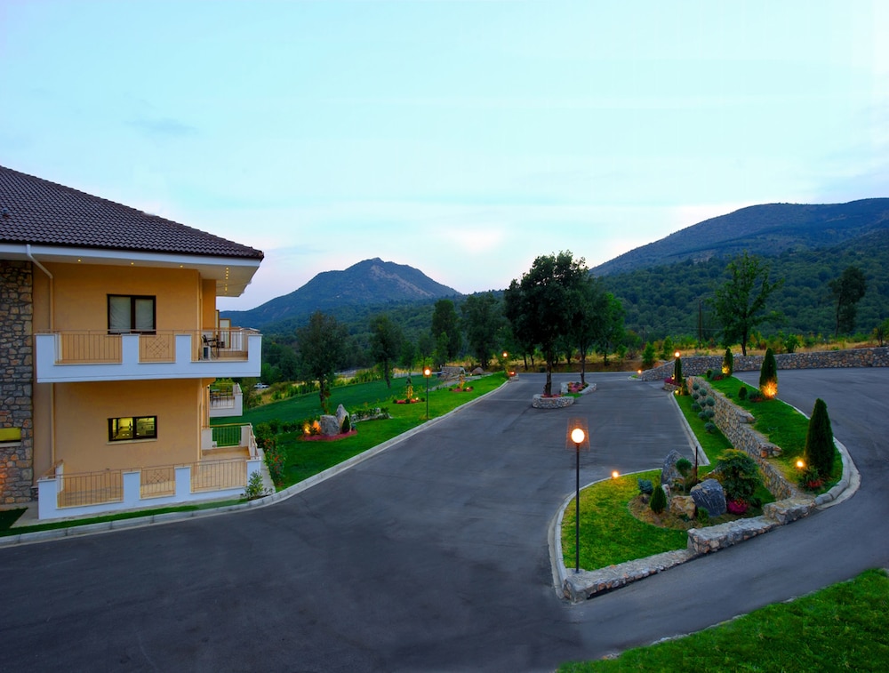 ENASTRON VIEW HOTEL 30/38
