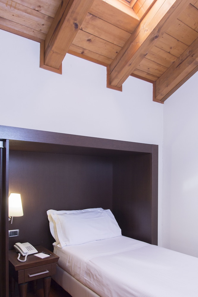 Country Hotel Castelbarco 31/56
