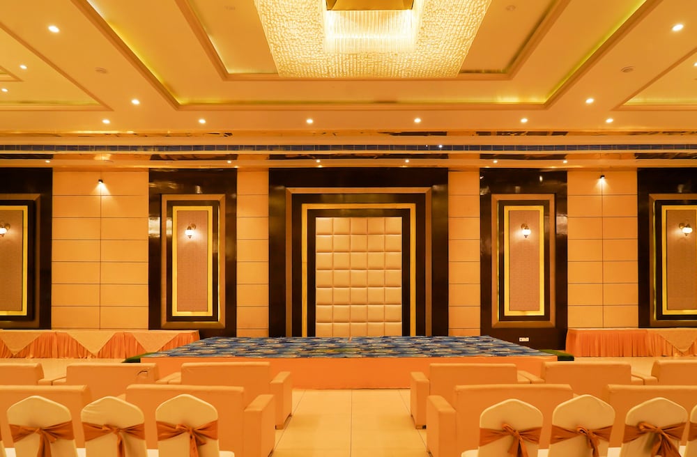 Hotel Yash Regency 23/49