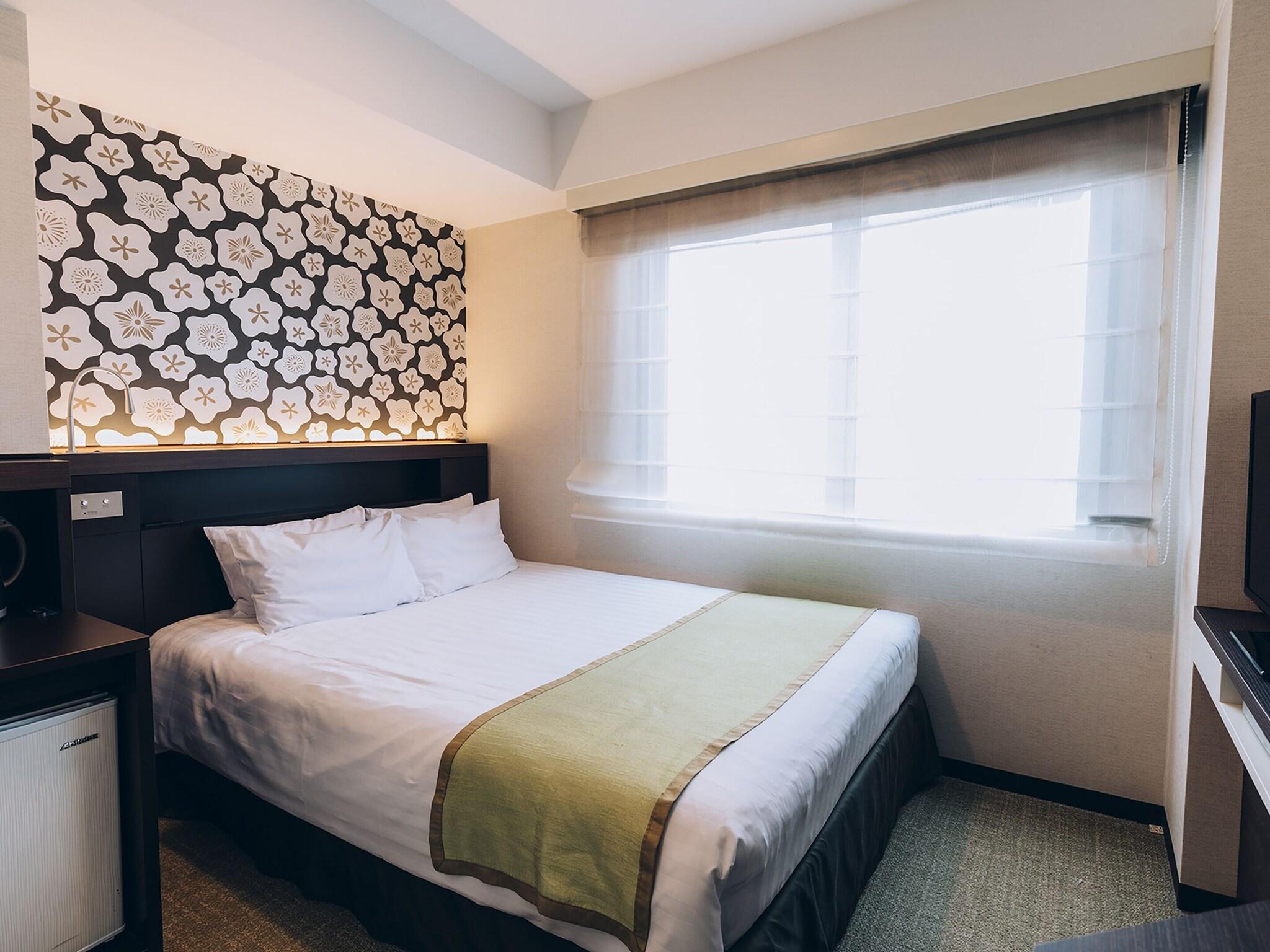 Room, Double Bed
