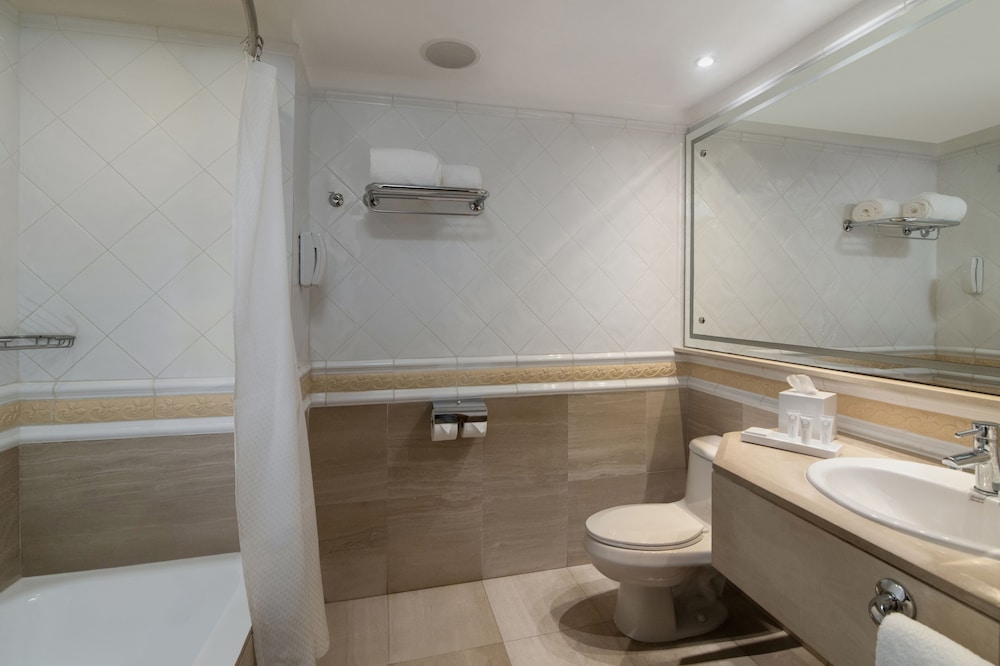 Superior, 2 Double Beds, Ocean Front، Catalonia Santo Domingo 10/10