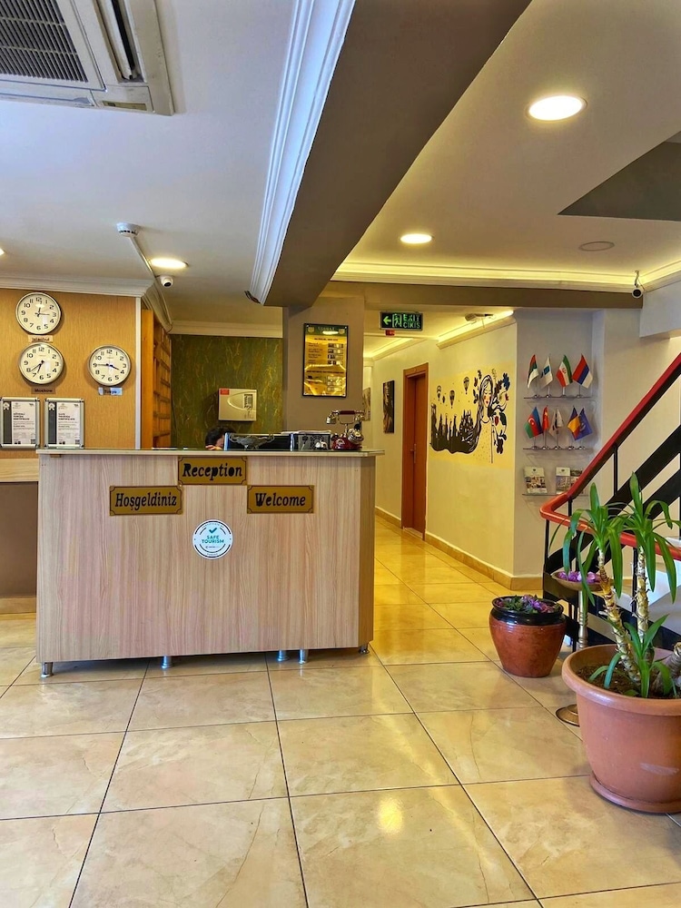 Ulubat Castle Hotel 10/61
