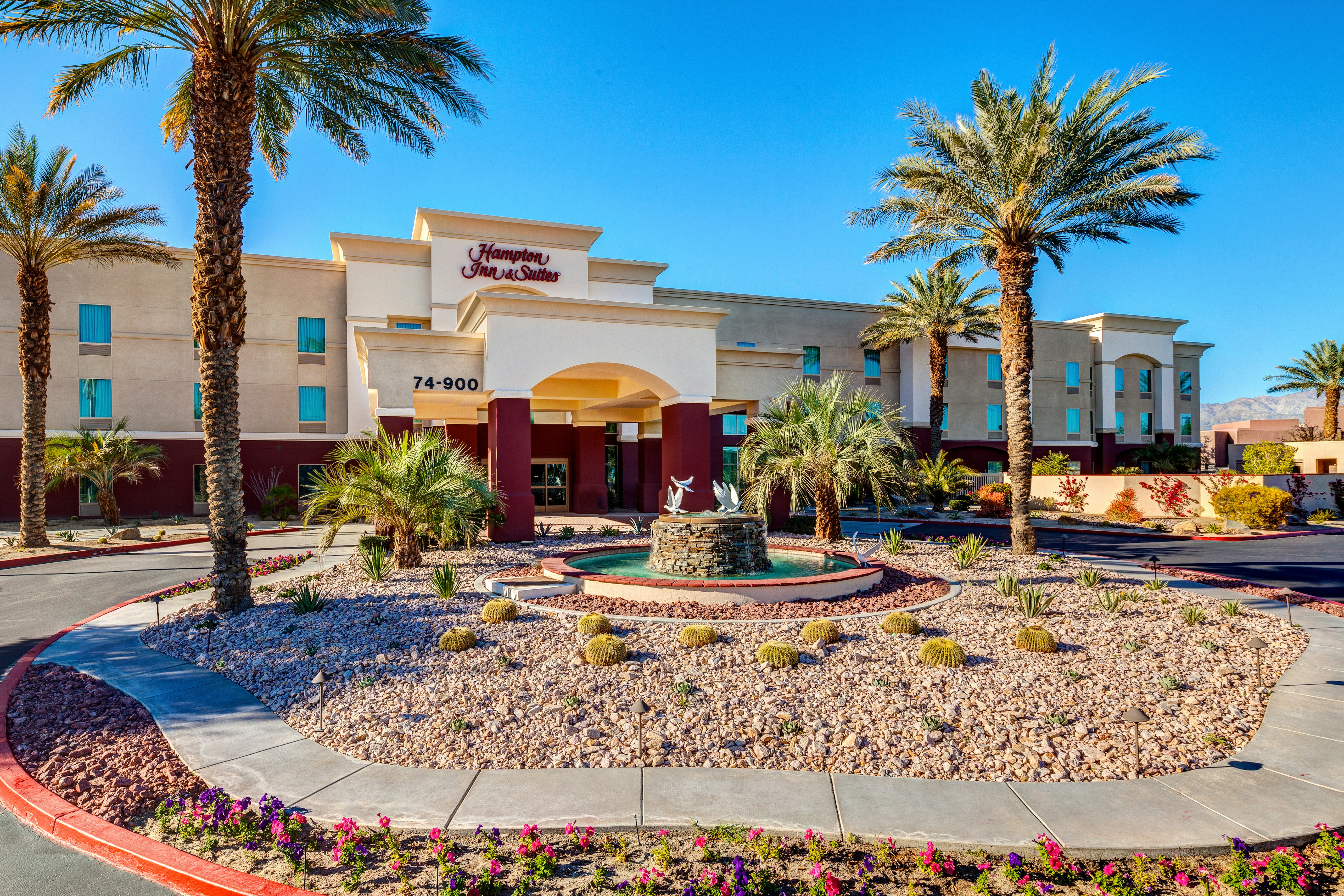 Hampton Inn & Suites Palm Desert 51/64