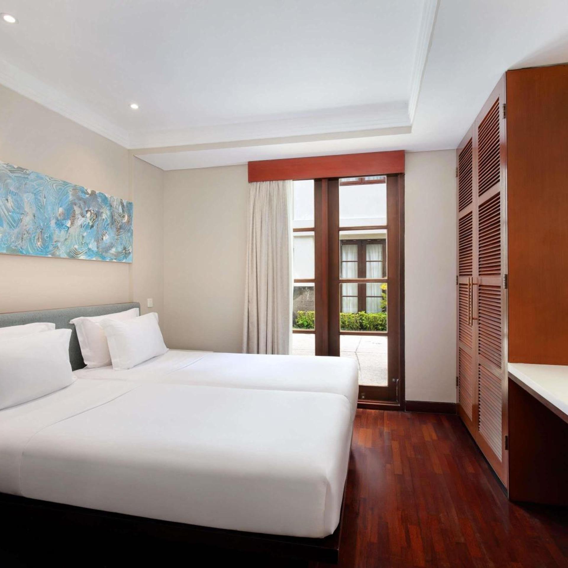 3 Bedrooms, Suite, Apartment