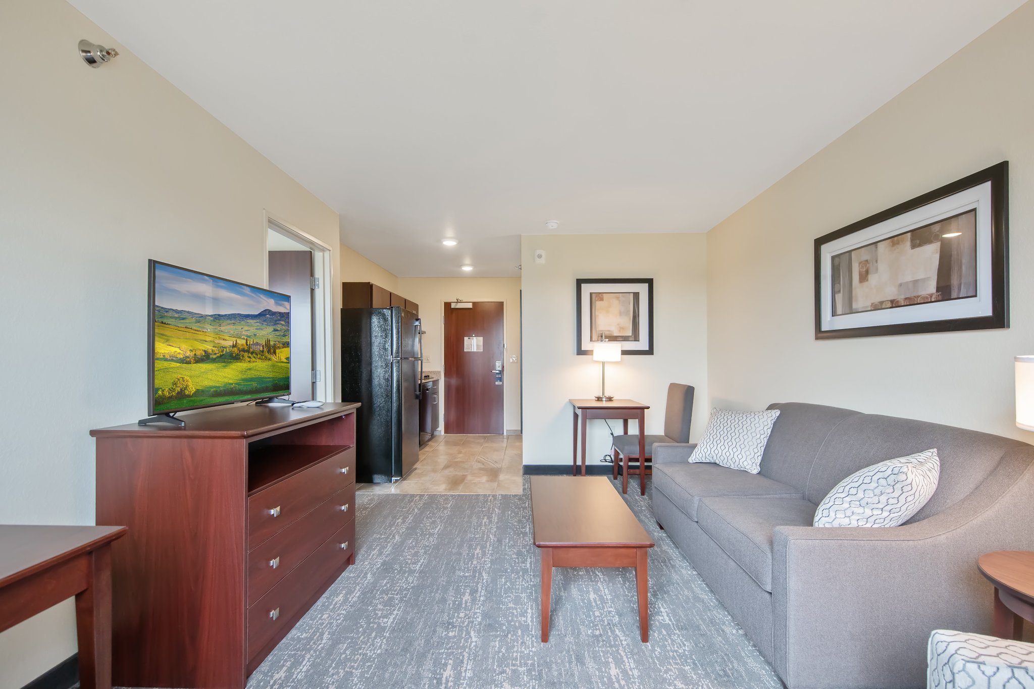 Cobblestone Hotel & Suites - Austin 24/50
