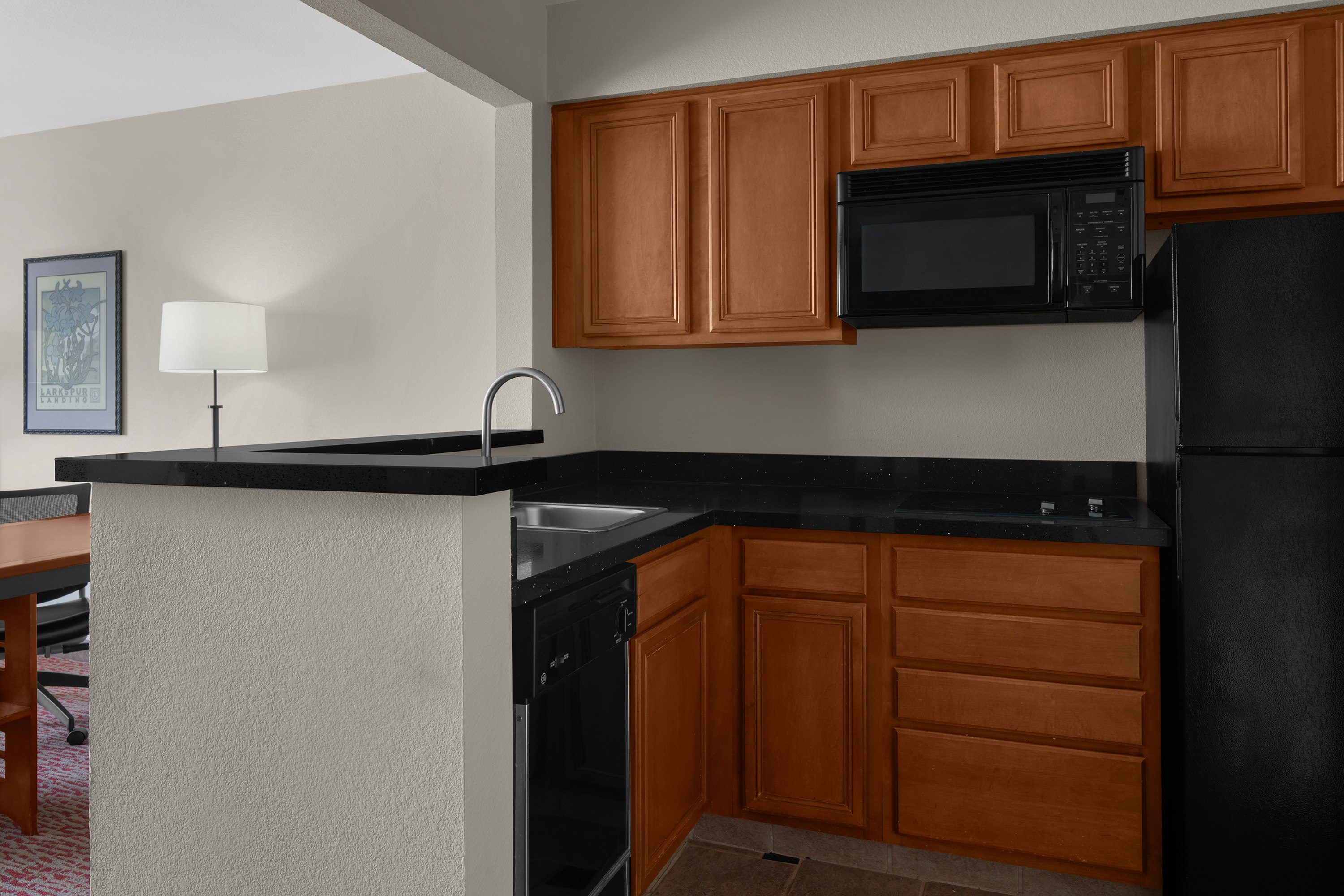 Larkspur Landing Folsom - An All-Suite Hotel 35/43