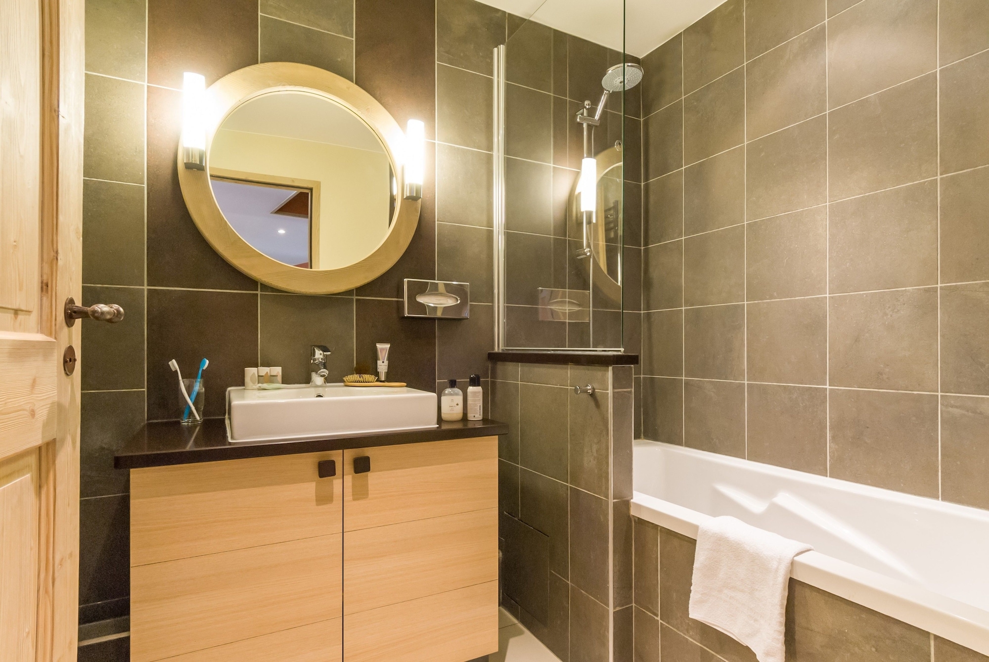 1 Bedroom, Apartment, Double Bed, No Balcony, Sofa