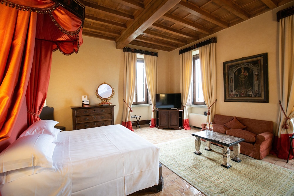 COLONNA, SUITE