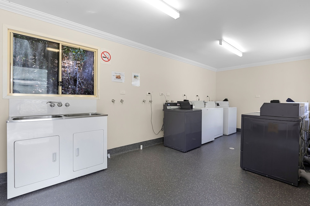KIPARA TROPICAL RAINFOREST RETREAT 11/65