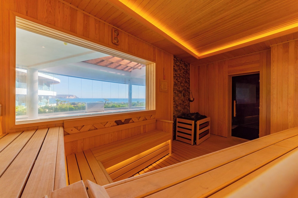Ramla Bay Resort 44/72