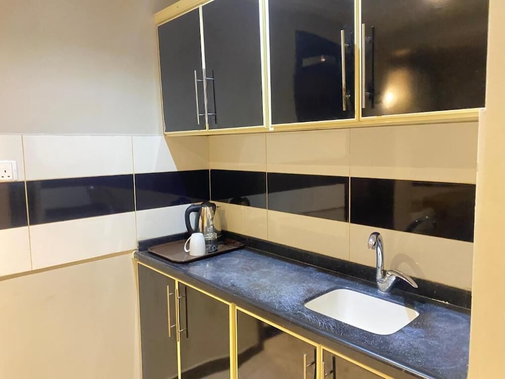 غرفة بسريرين منفصلين، فندق الكرام الفندقية(alkiram hotel) 3/5