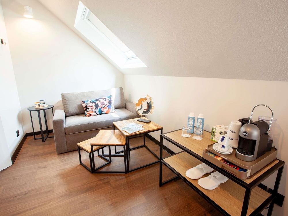 IBIS CHERBOURG LA GLACERIE 52/77