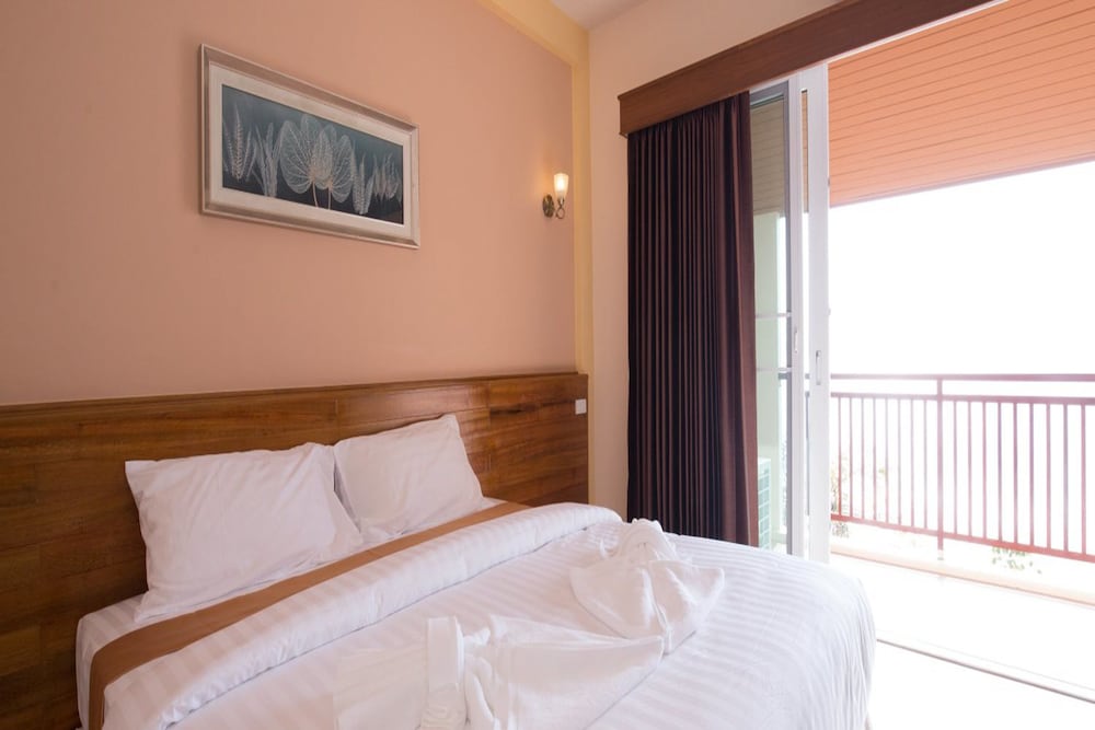 Royal Hill Satun Hotel 18/35