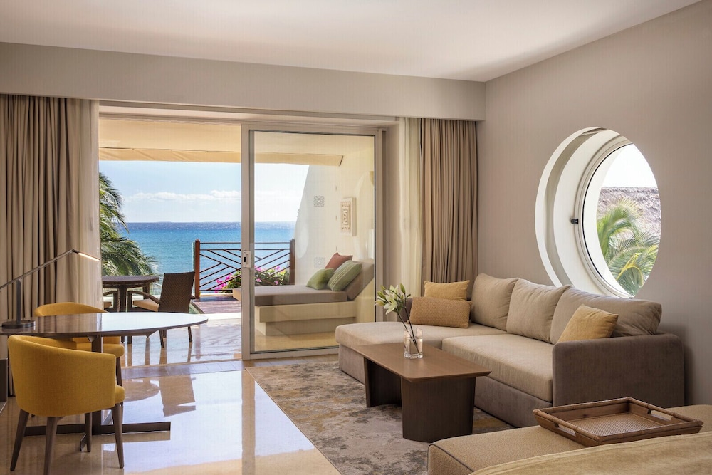 Ambassador At Grand Velas 46/66