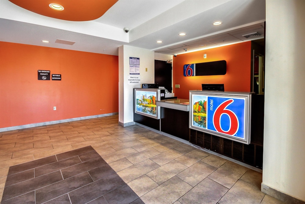Motel6 Allentown, PA 9/45