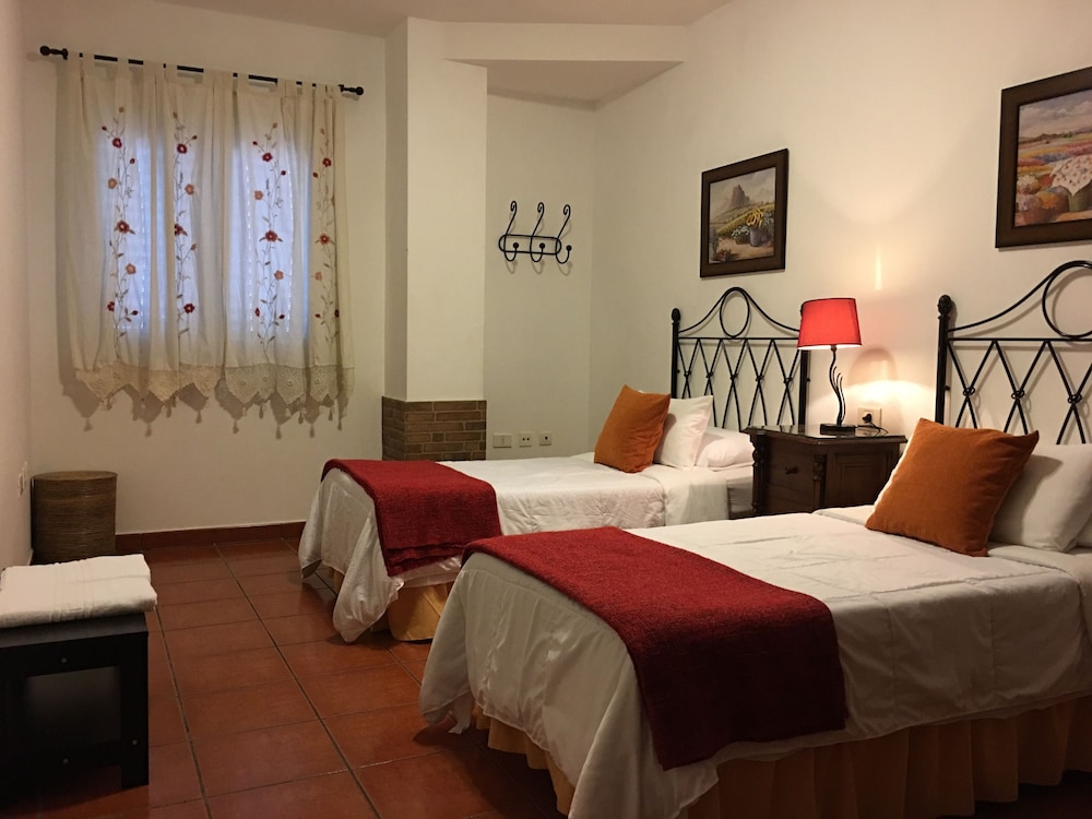 Apartamentos Los Verodes 18/50