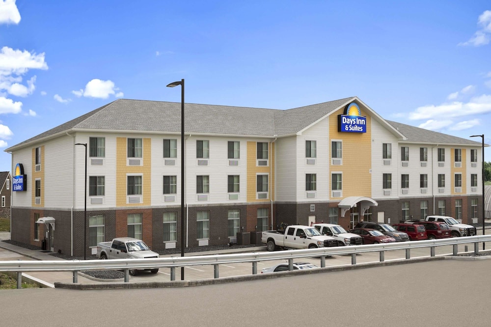Days Inn And Suites Belmont 1/30