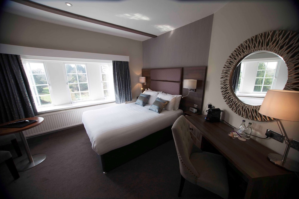 Best Western Chilworth Manor Hotel 23/53