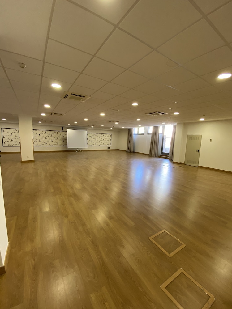 Ramada by Wyndham Madrid Getafe 17/50