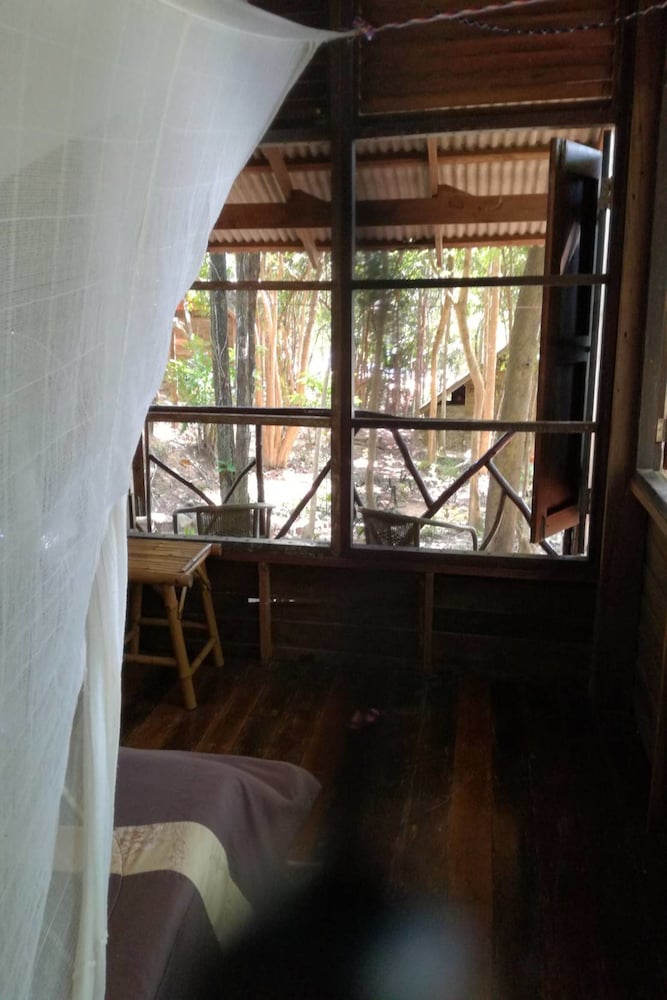 Bonhomie Beach Cottages 15/44