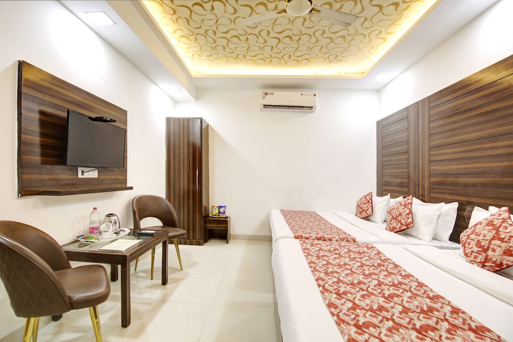 Hotel Chanakya Inn 26/38