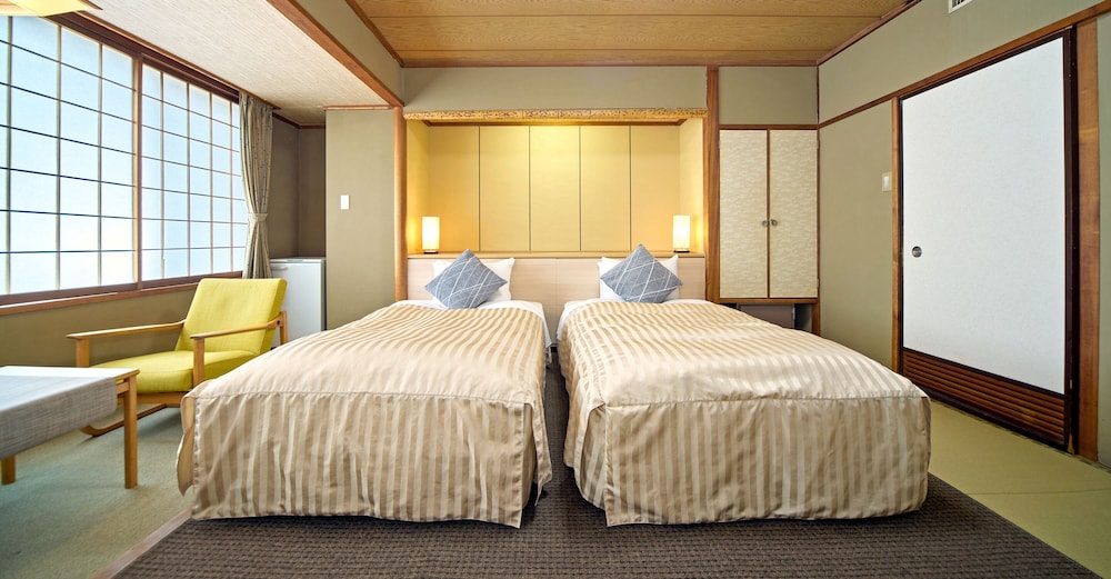 Hotel Kameya 8/50
