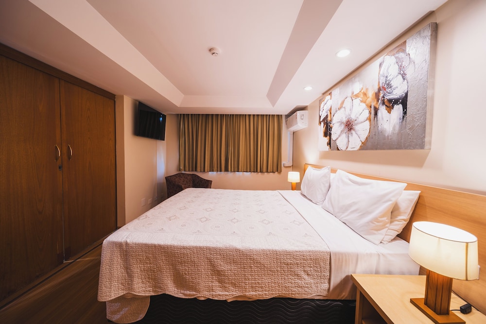 EXECUTIVE, STUDIO, SUITE, DOUBLE BED