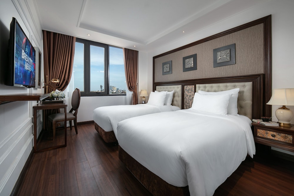 The Q Hotel 15/50