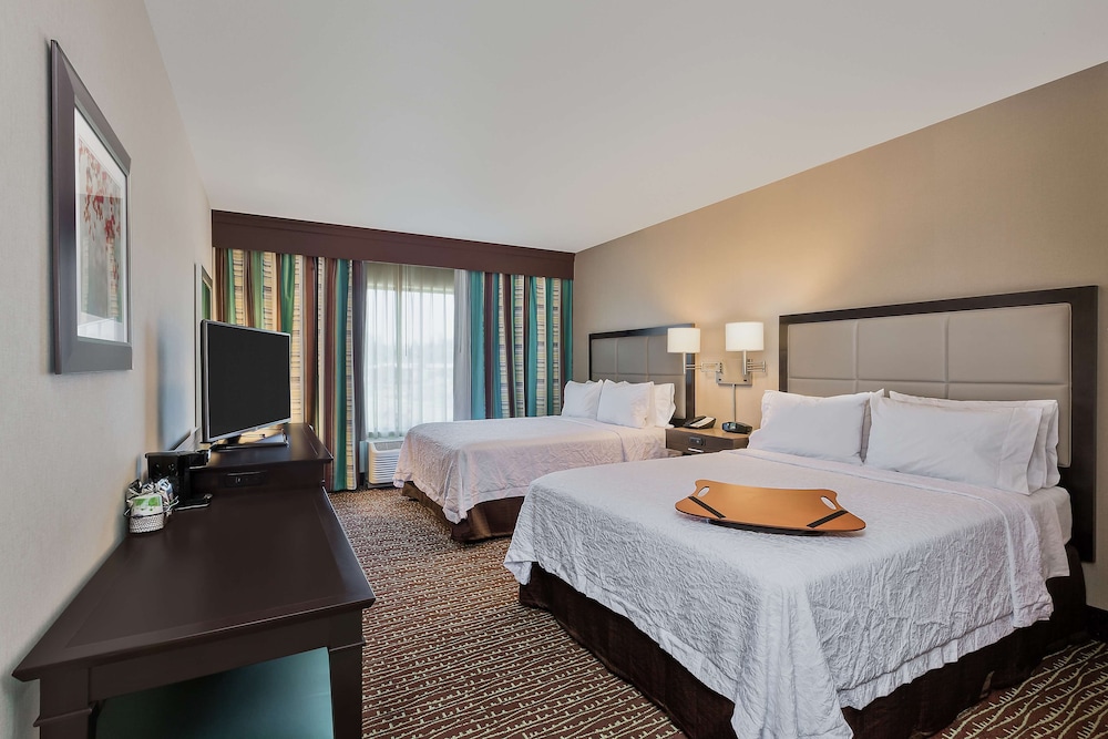 Hampton Inn Suites Bend 15/48