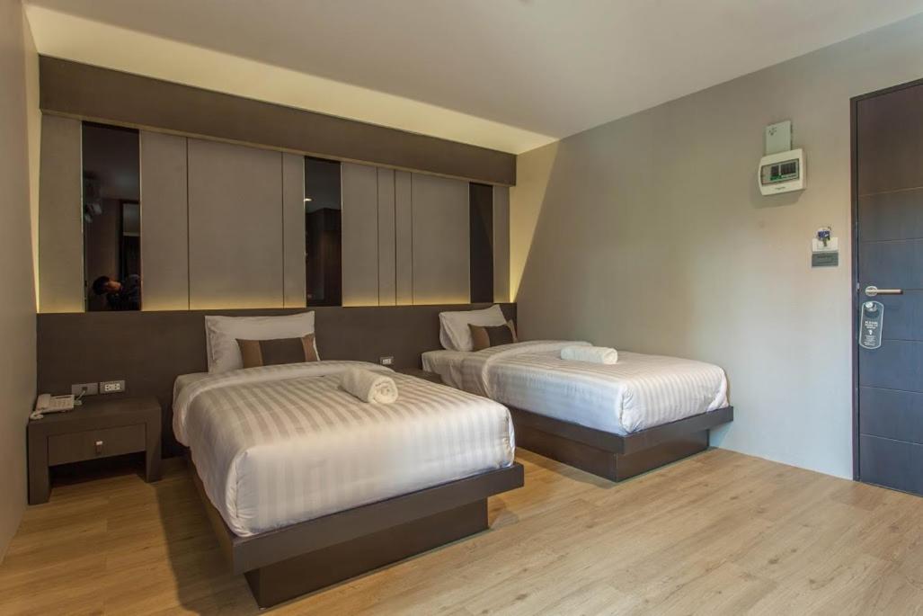 Superior, Twin Beds