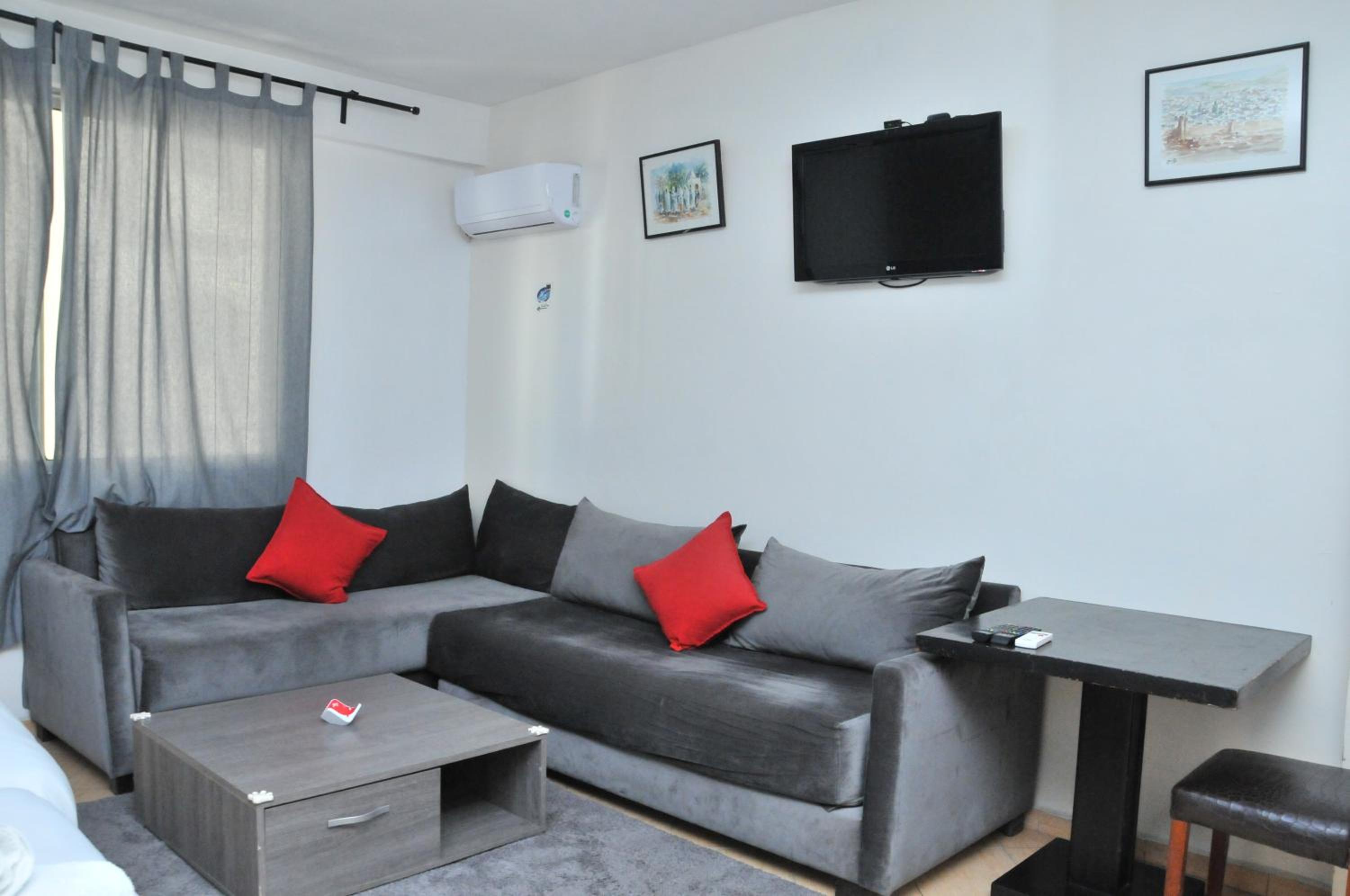 Hotel East West 30/50
