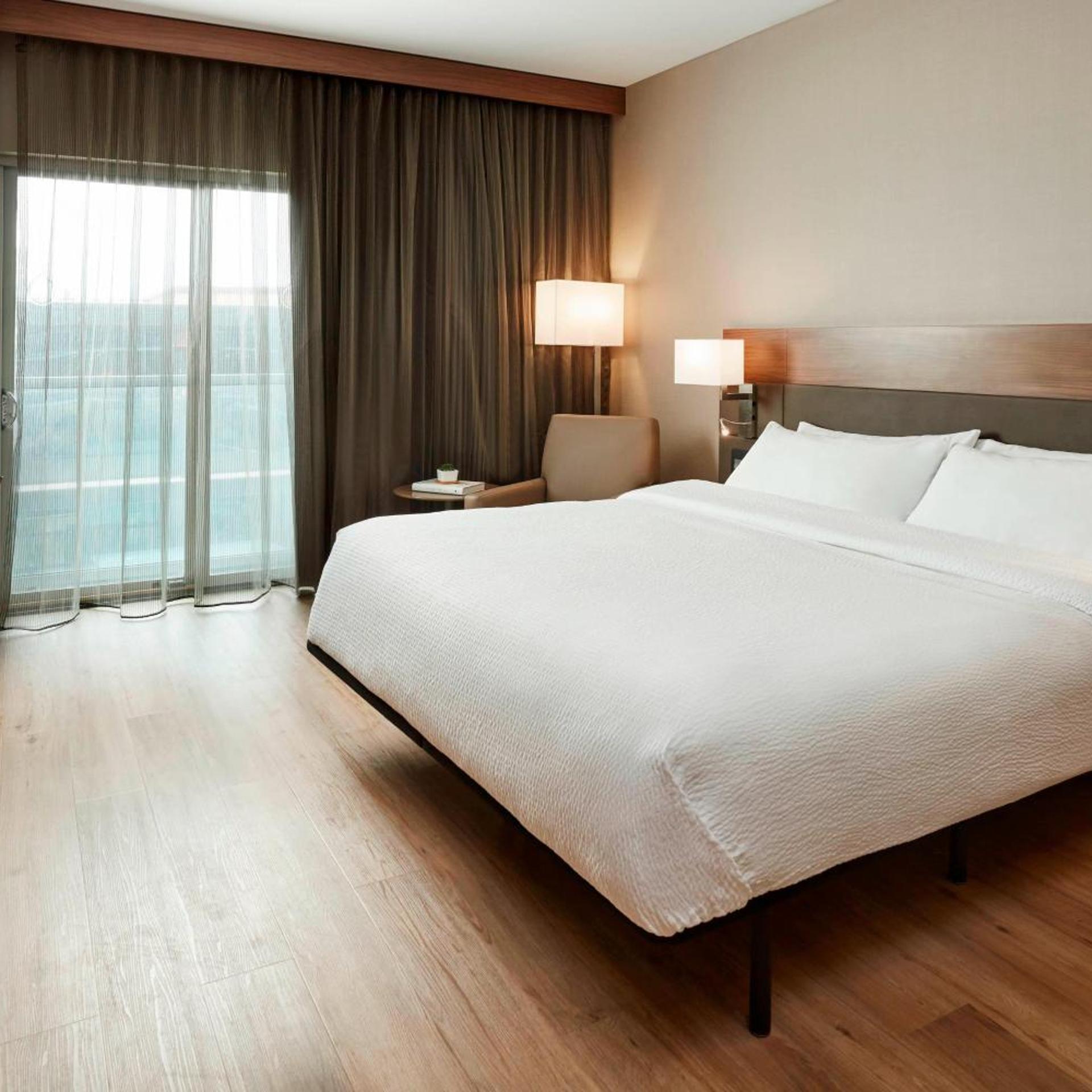 Room, King Bed, Sofa, 2 Balconies