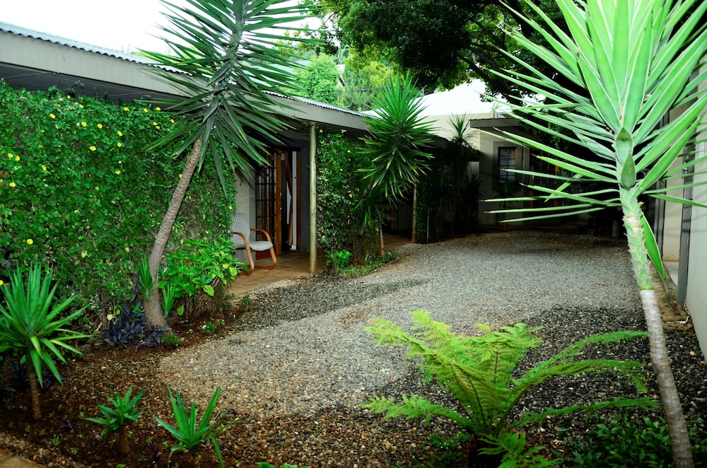 7Th Street Guesthouse 66/73