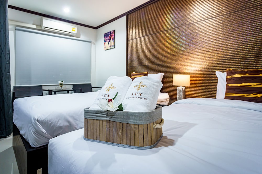 Lux Boutique Hotel 7/19