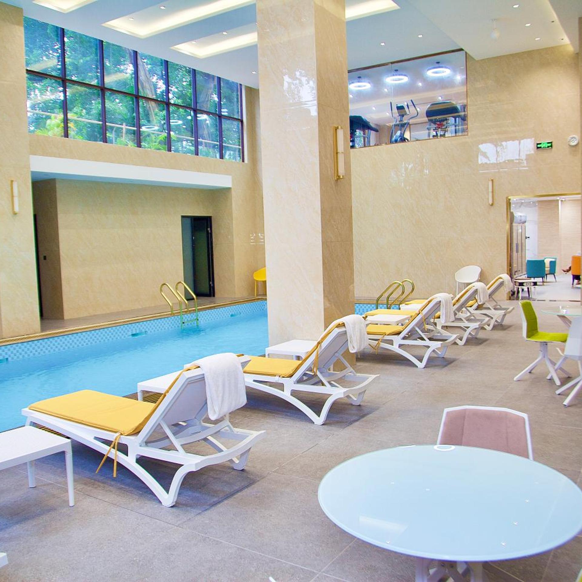 Hotel Famille Mondiale 60/60