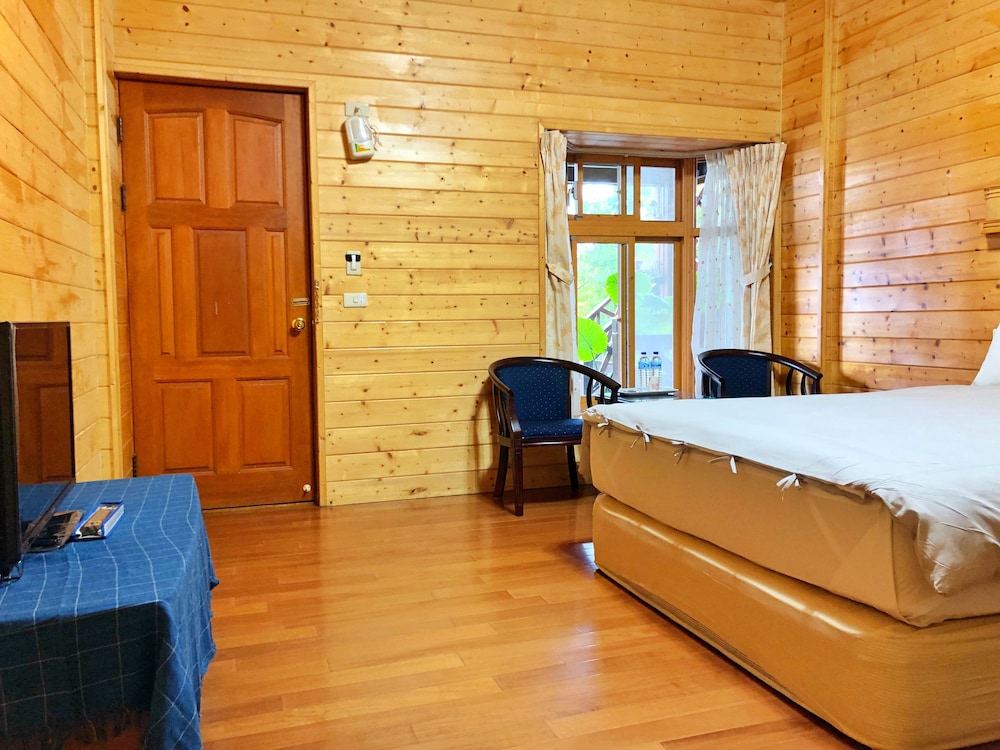 Beverly B&B 11/50