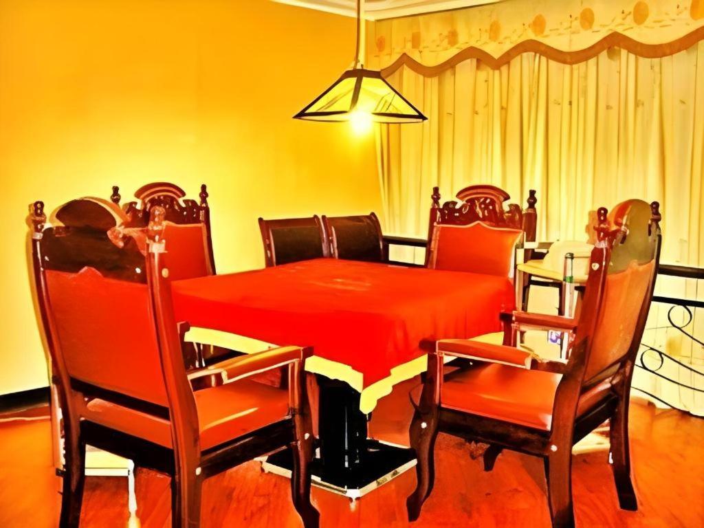 Outsky Hotel 43/50
