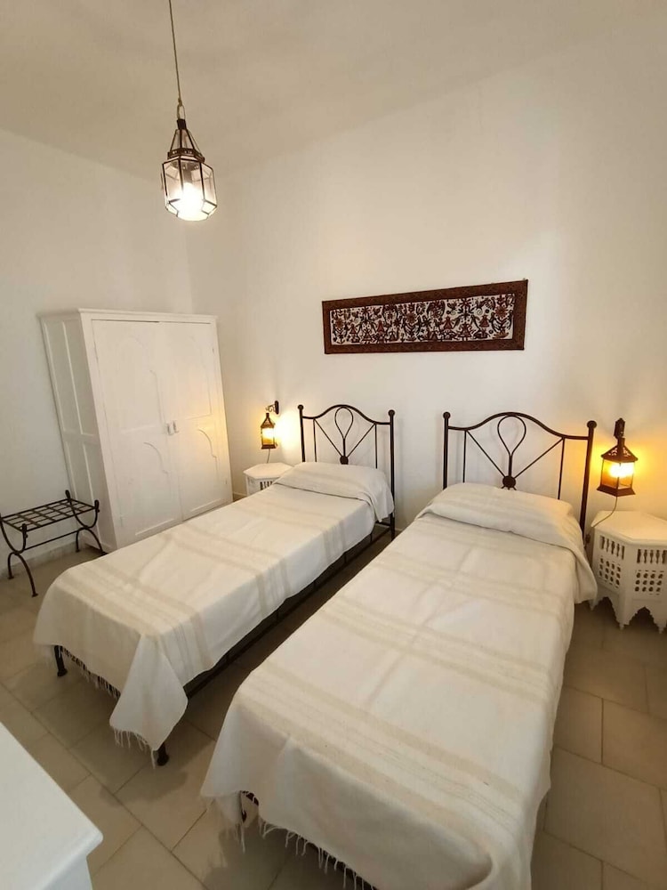 3 Bedrooms, Tower, Premium, Apartment, 1 Double and 4 Single Beds, Terrace