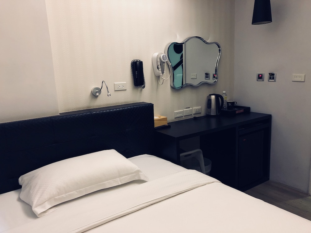 CHECK inn Express Kaohsiung Love River 30/66