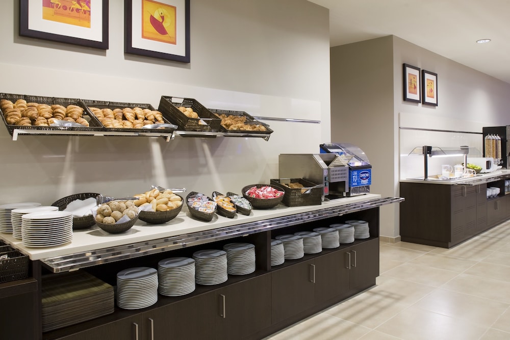 Holiday Inn Express Bilbao 42/56