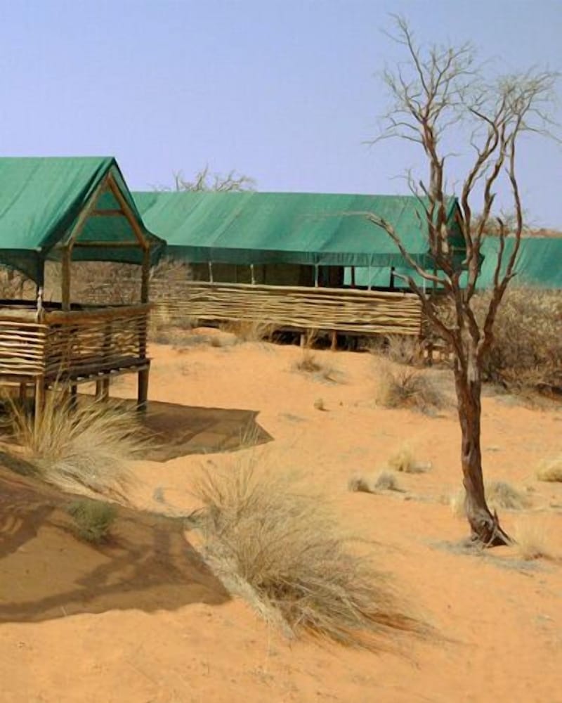 Suricate Tented Kalahari Lodge 14/22