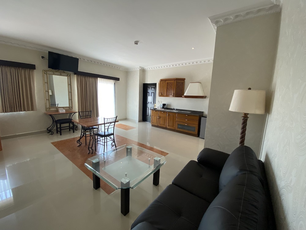 Hotel Palacio Maya 61/83