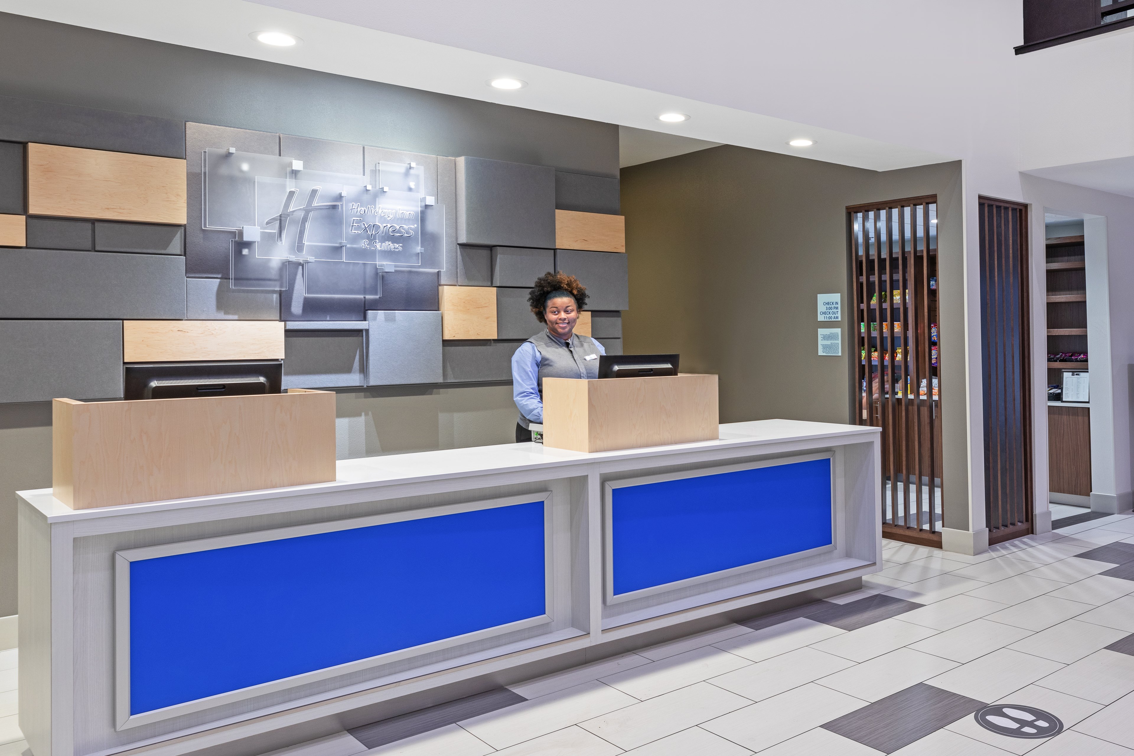 Holiday Inn Express & Suites Austin NW - Lakeway 10/50