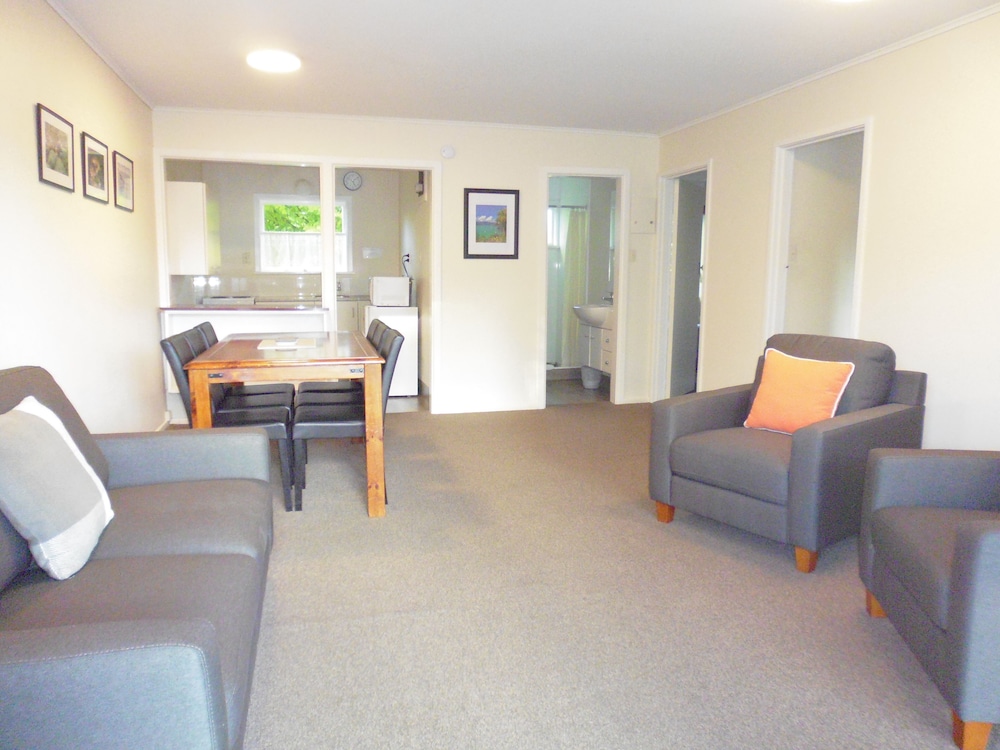 Spa Lodge Motel 31/49