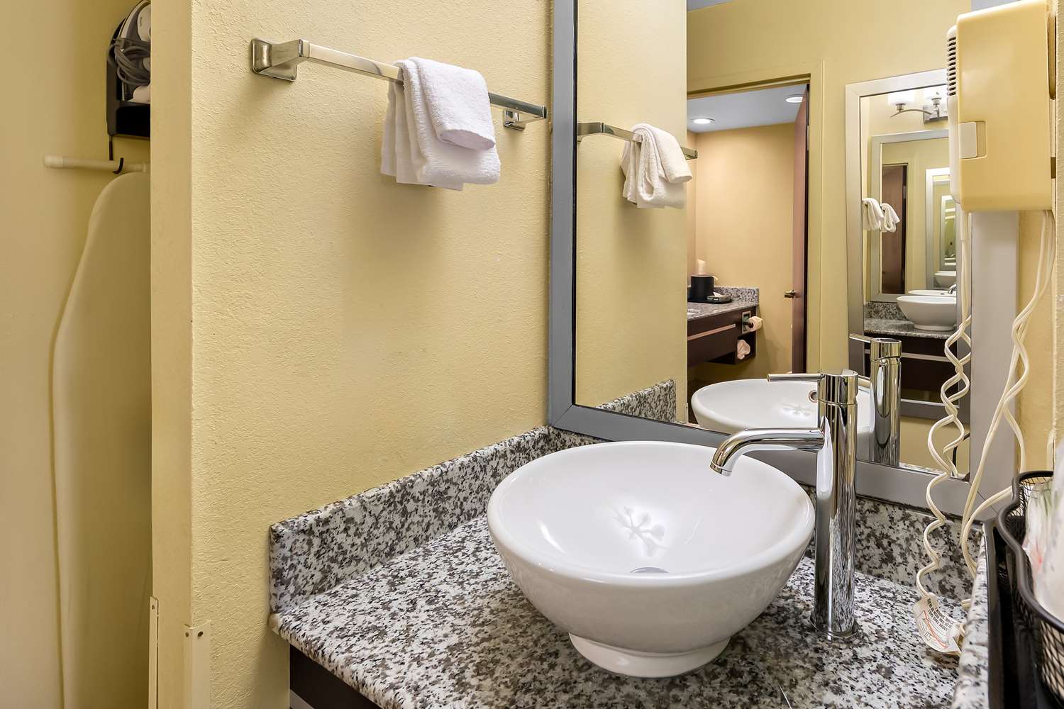 Best Western Knoxville Suites - Downtown 39/39