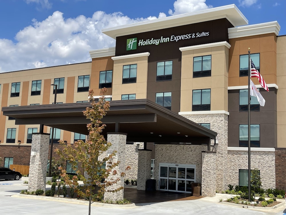 Holiday Inn Express & Suites Ft. Smith Airport, an IHG Hotel 1/75