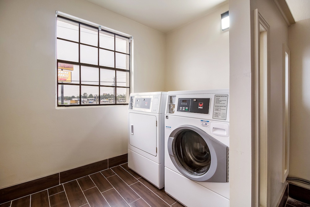 休斯顿东红屋顶酒店(Red Roof Inn Houston East - I-10) 图片3