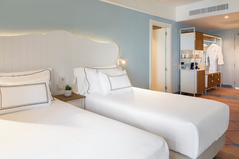 2 Bedrooms, Family, 2 King Beds, Private Garden، Melia Zahara Resort & Villas 2/3