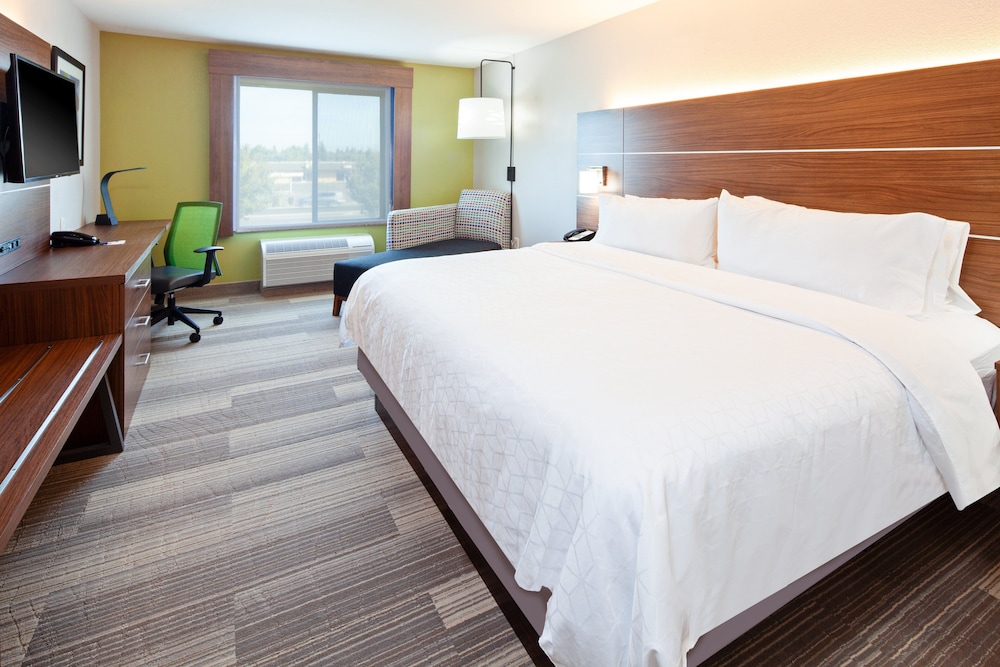 Holiday Inn Express Hotel Clovis Fresno 22/76